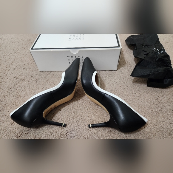 White House Black Market Holly Leather Stiletto Pump - Picture 2 of 9